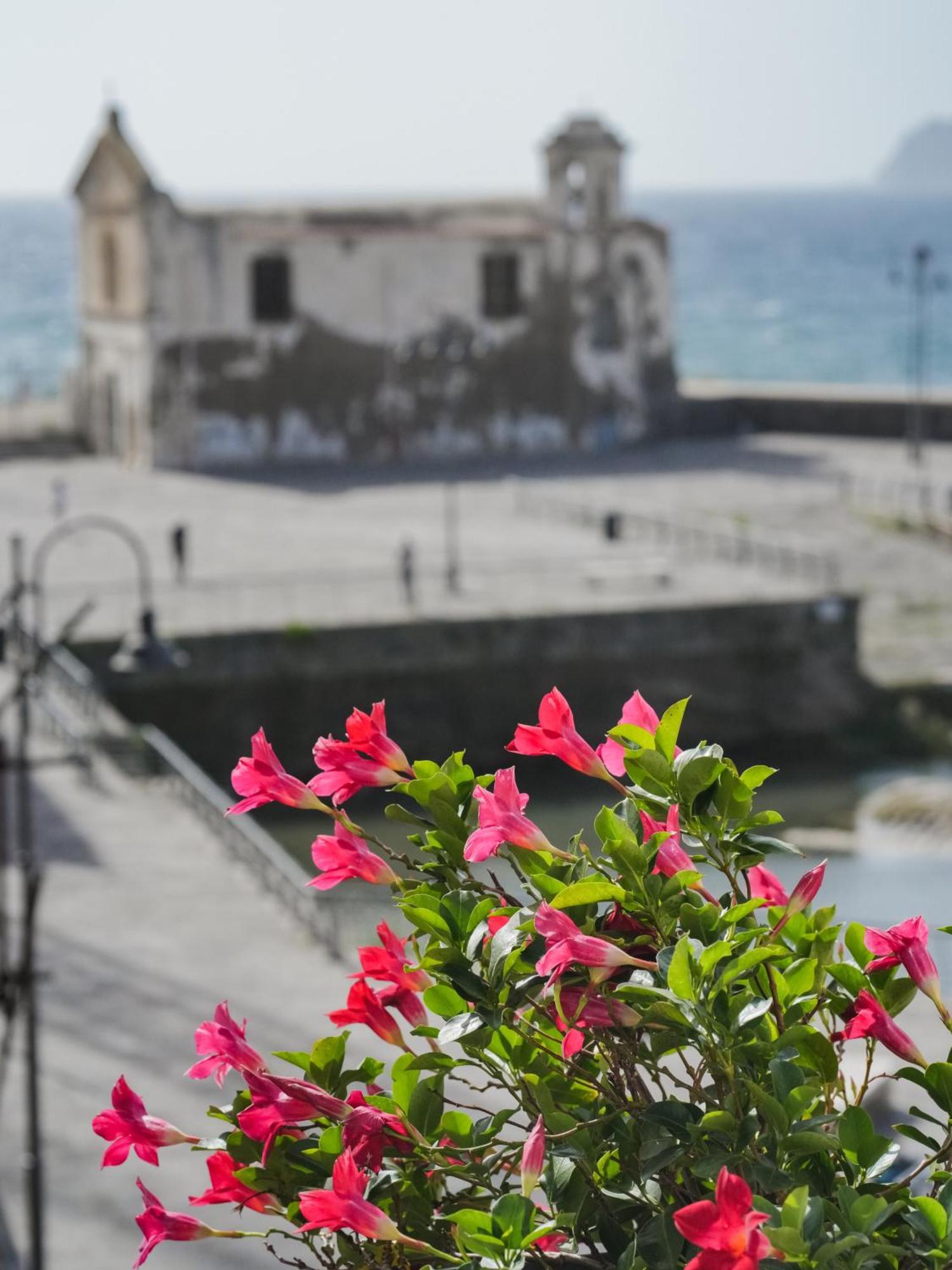 Da Sara Hotel Pozzuoli Exterior foto